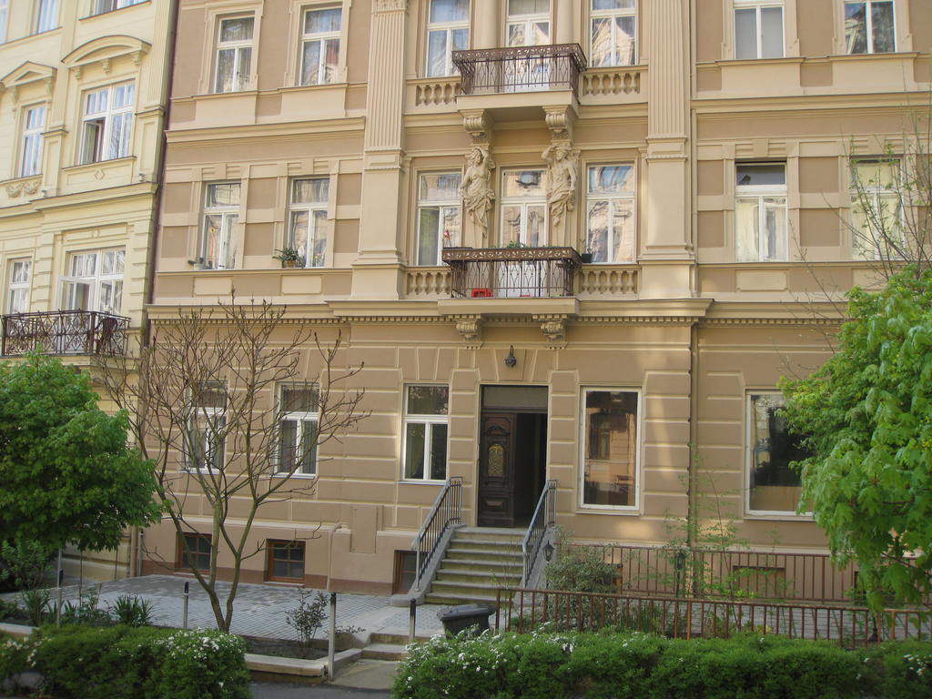 Apartment Sadova Karlsbad Buitenkant foto
